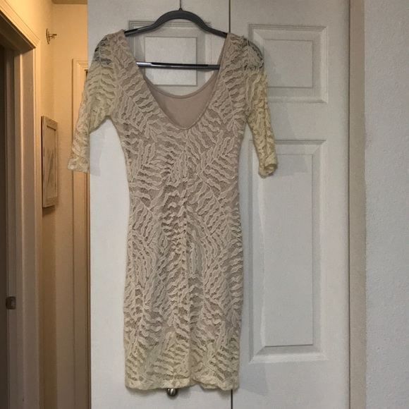 Cream color mini dress - Picture 2 of 4